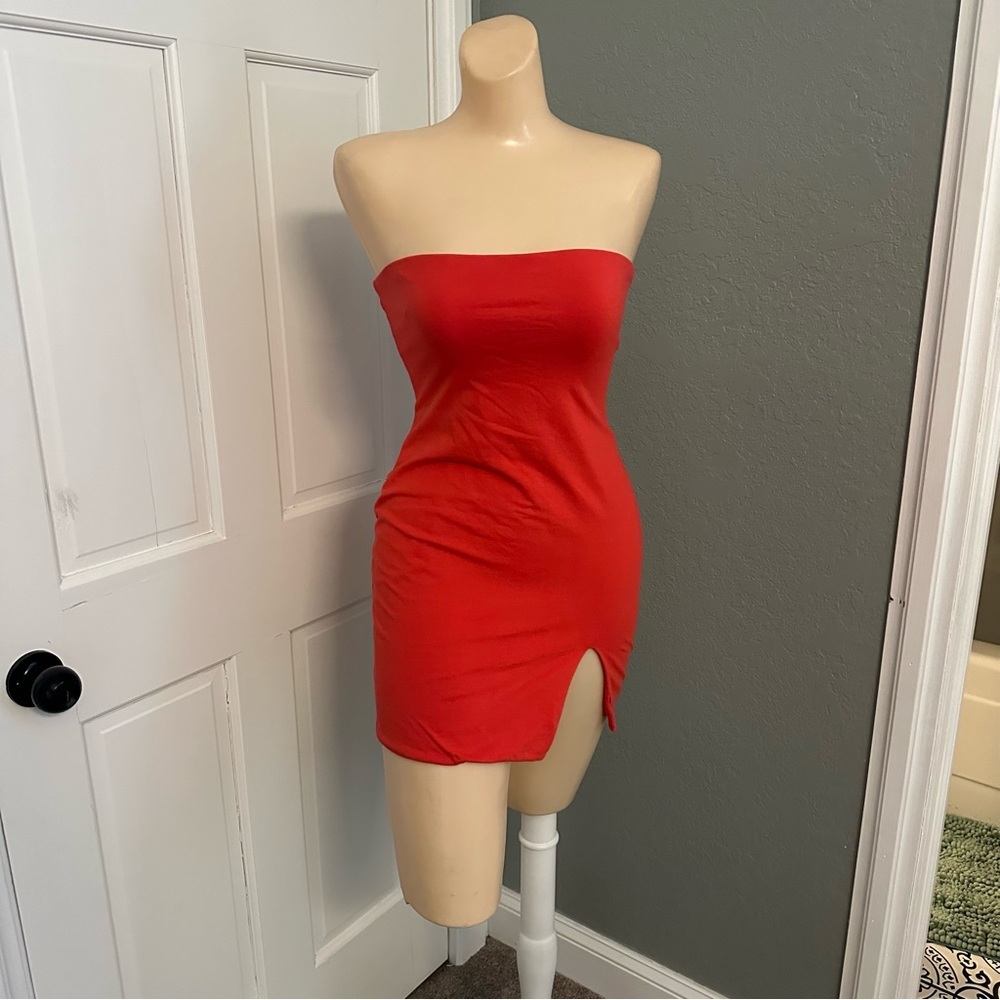 BY THE WAY REVOLVE STRAPLESS MINI DRESS - Picture 2 of 9